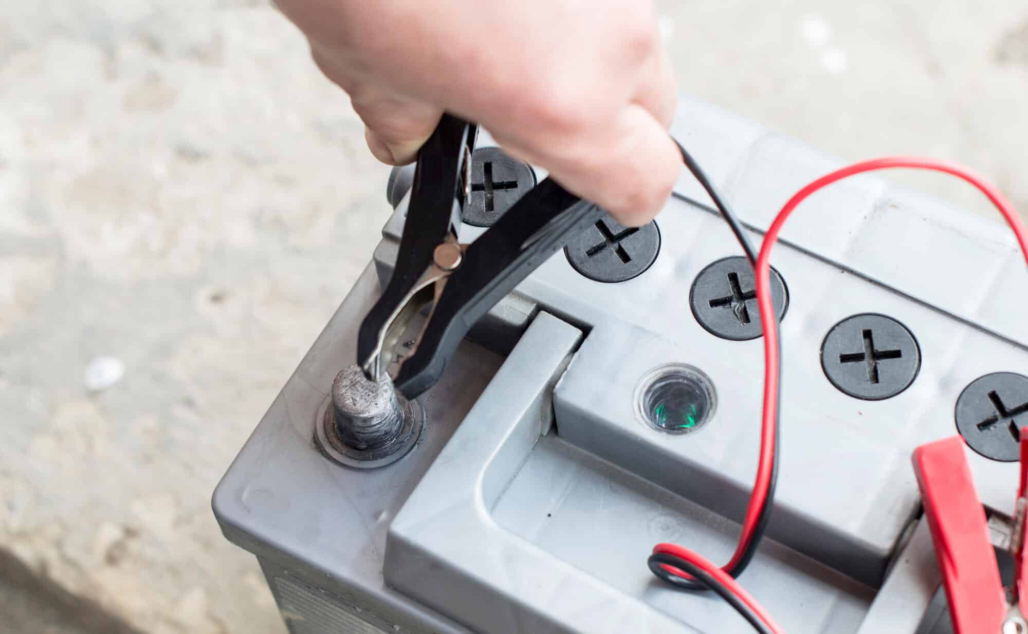 connecting charger to car battery